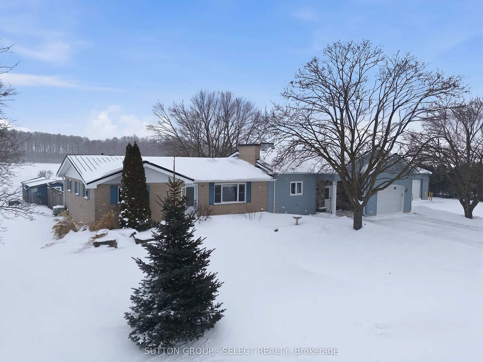 40987 Kirkton Rd photo 1