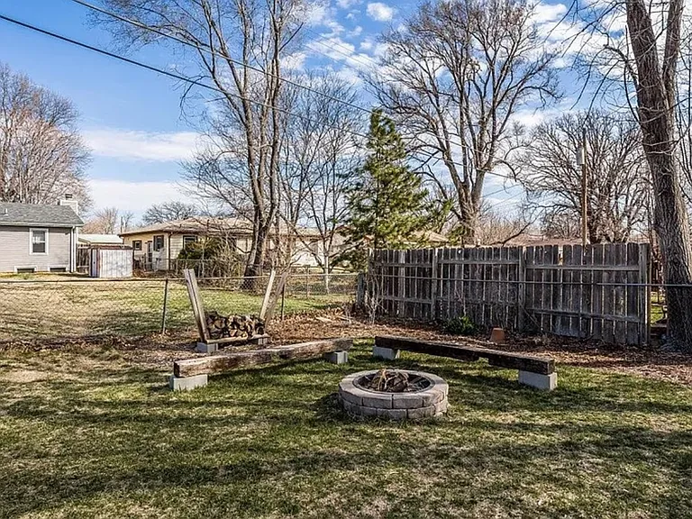8032 E Gilbert St — Photo 34