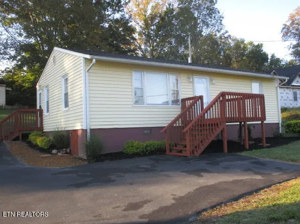 9320 E Emory Rd, Corryton, TN 37721