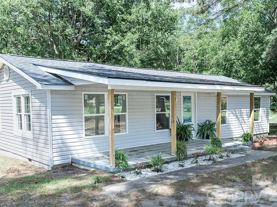 1st image of 3105 Evelyn Cir