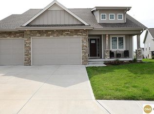 815 N 10th Ave, Springfield, NE 68059