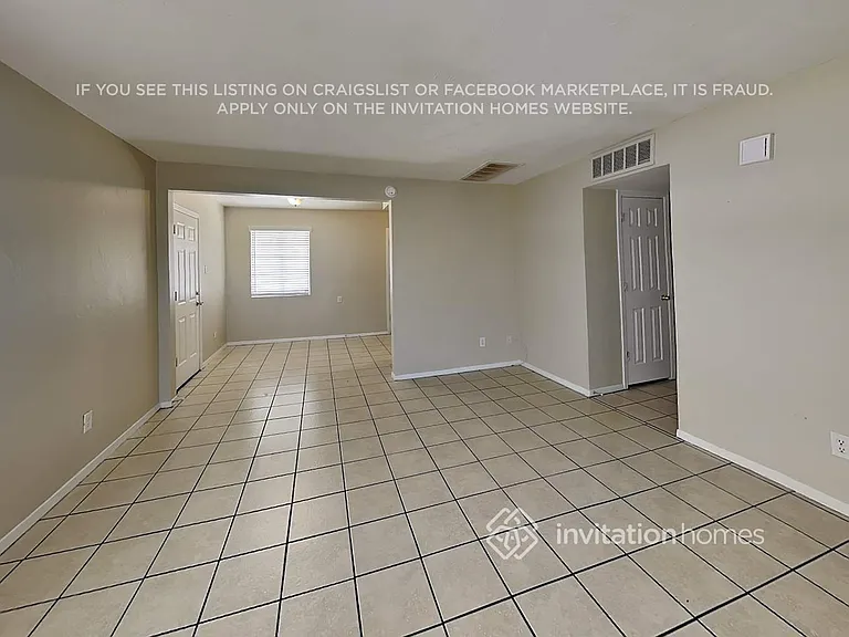 4422 S Park Dr — Photo 3