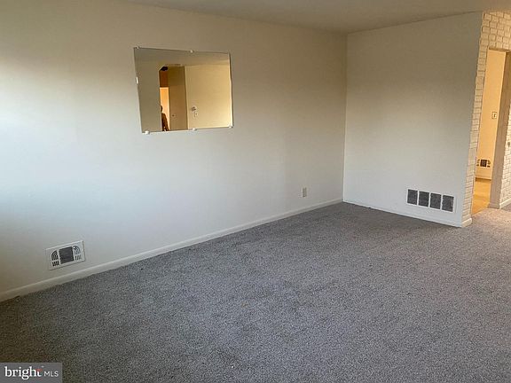 5th image of 104 Juniper Dr