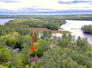 107 Meadow Rd, Raymond, ME 04071