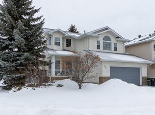 121 Forrest Dr, Strathcona County, AB T8A6A8