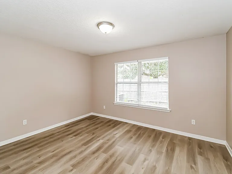 1936 Firefly Dr — Photo 13
