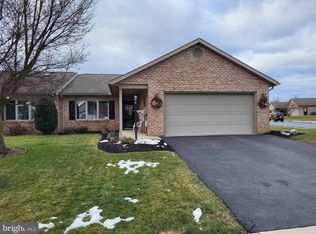 178 Parkwood Dr, Chambersburg, PA 17201