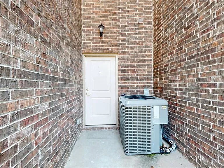 2137 Big River St — Photo 36