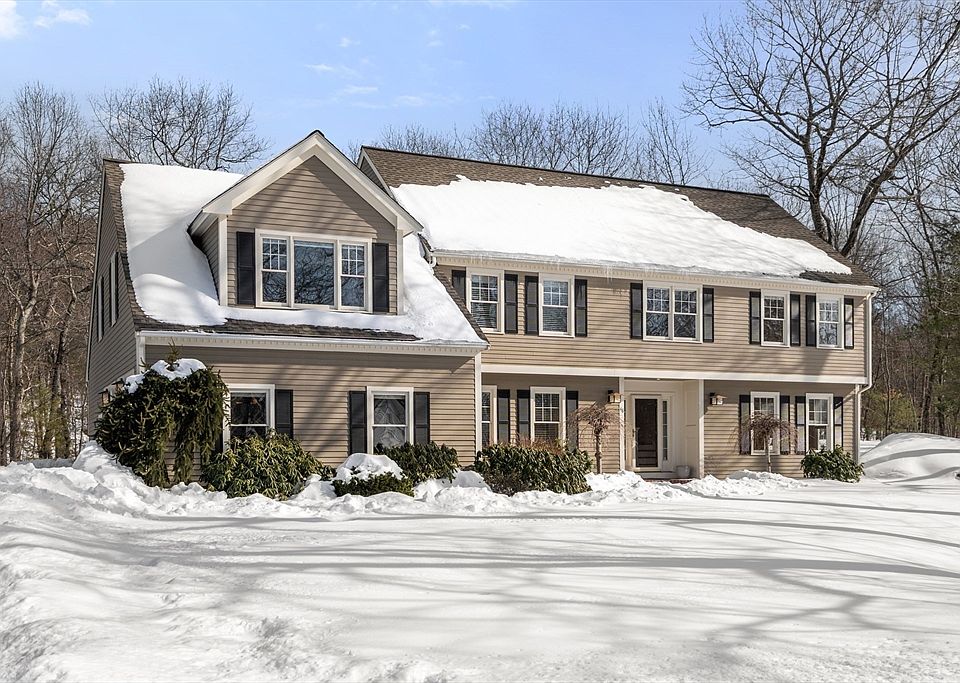 1st image of 48 Algonquian Dr