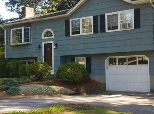 8 Lakeside Dr, Westerly, RI 02891