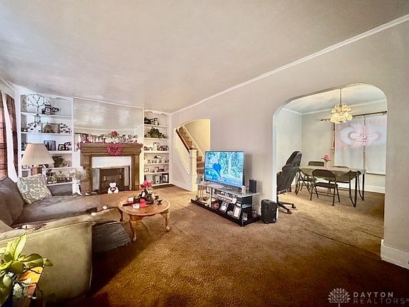 5th image of 1135 Windsor Ave