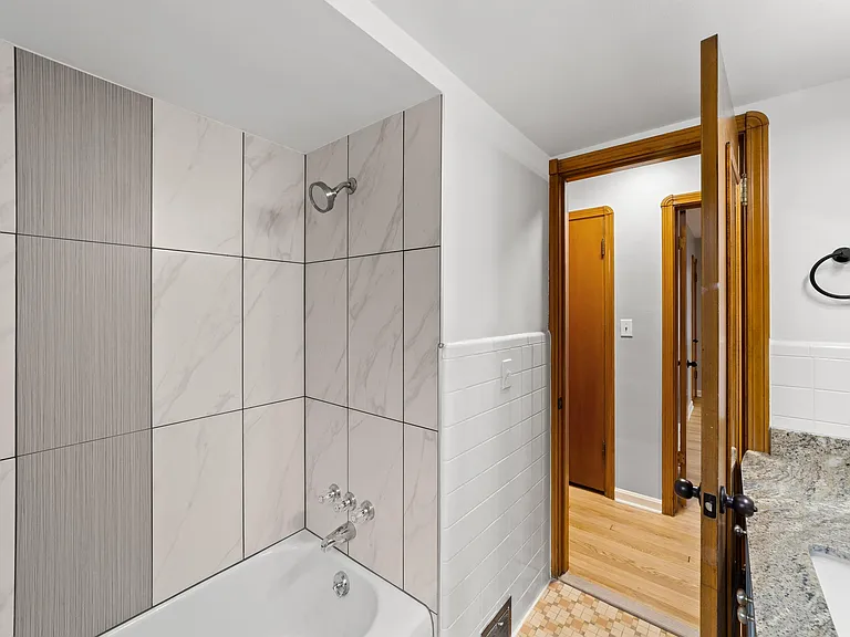 6229 Stanbury Rd — Photo 11