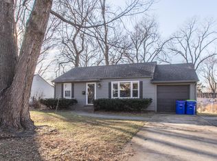 7712 Foster St, Overland Park, KS 66204