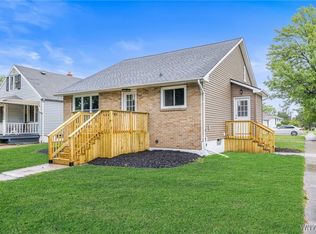 99 Margaret Rd, Amherst, NY 14226