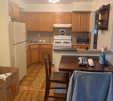 2nd image of 28-18 43rd St #2