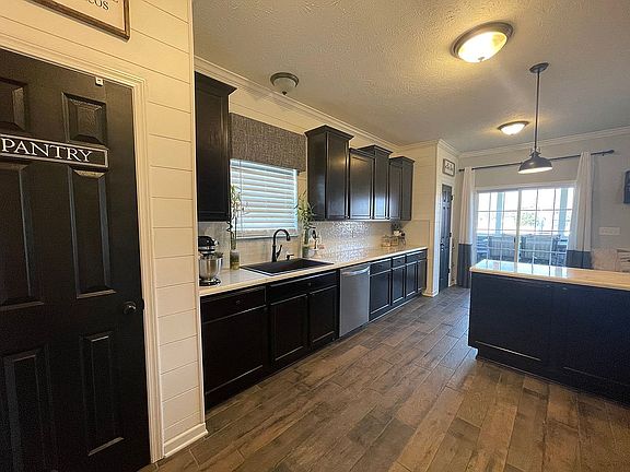 5th image of 8226 Ballyshannon Dr