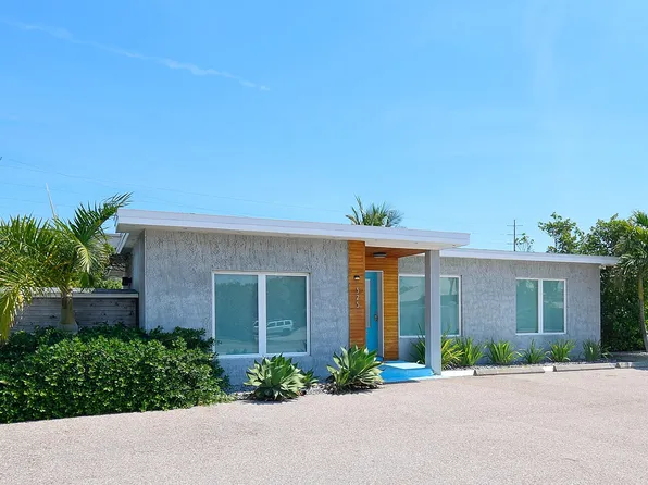 325 N Orlando Ave, Cocoa Beach, FL 32931