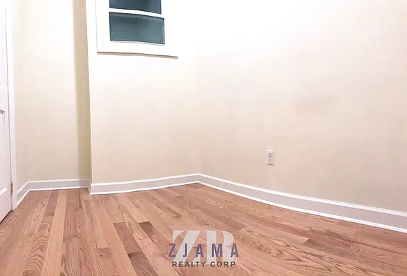 Rented by Zjama Realty Corp | media 5