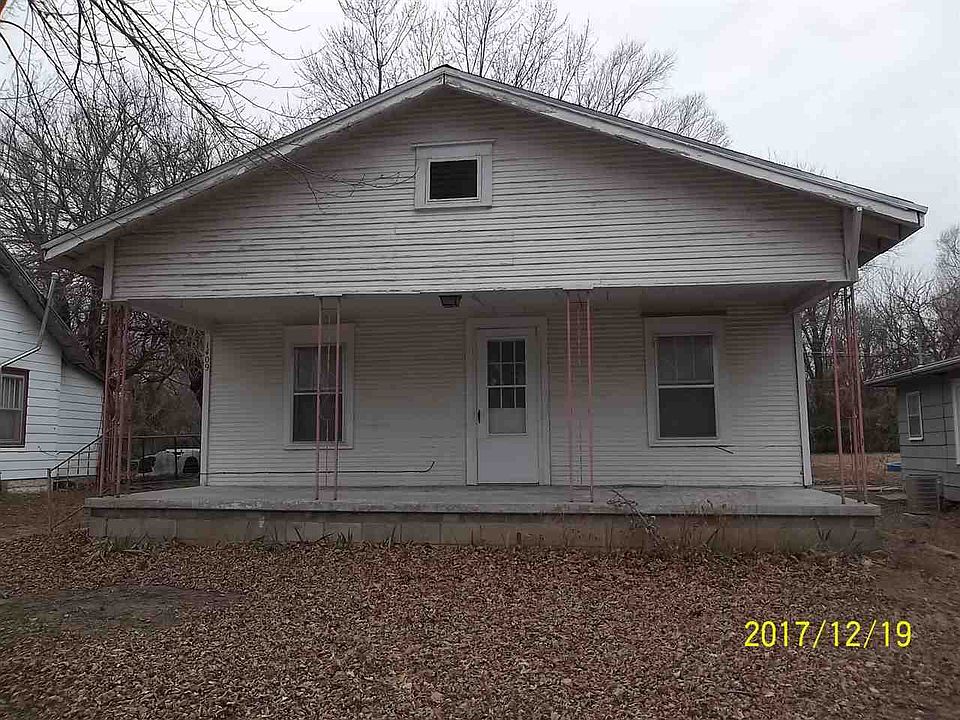 1st image of 1409 N 5th St