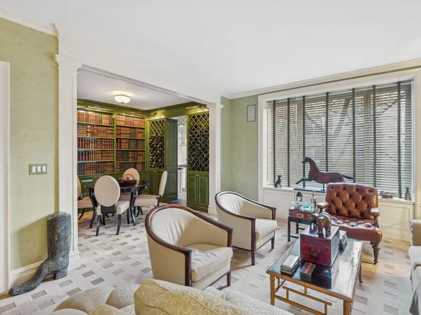 333 East 57th Street 4F image 3 of 8