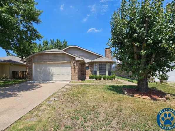 2013 Avignon Dr, Carrollton, TX 75007