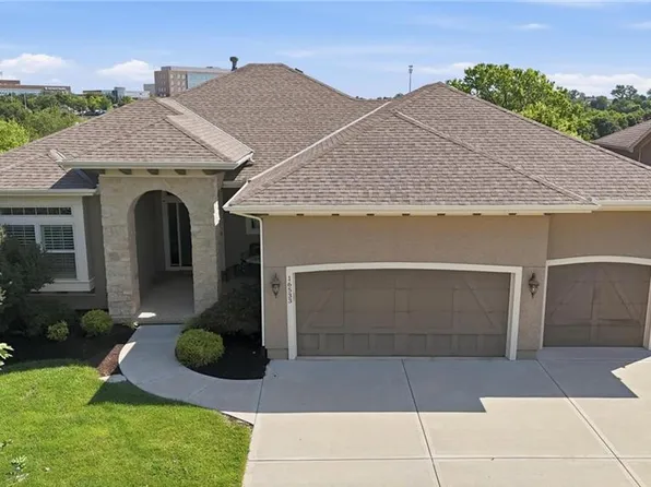 16533 Hardy St, Overland Park, KS 66085
