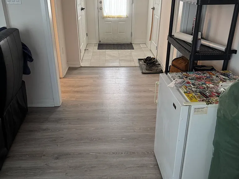 42 Ambereen Pl E — Photo 4