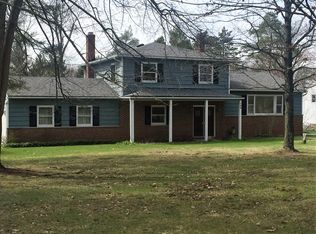 199 Eggleston Rd, Aurora, OH 44202