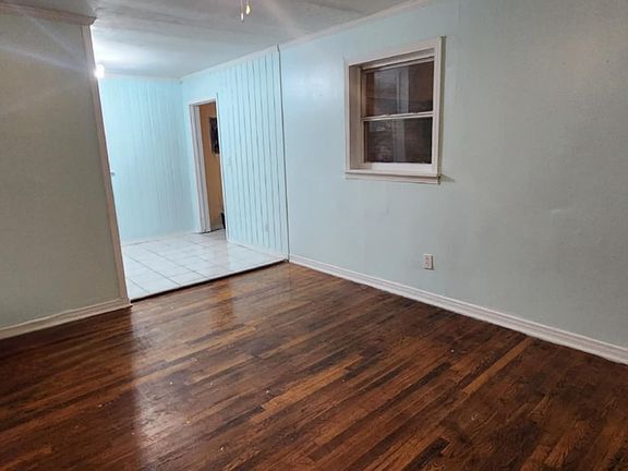 4th image of 408 E Lafayette St