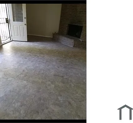 3426 Lexington Rd