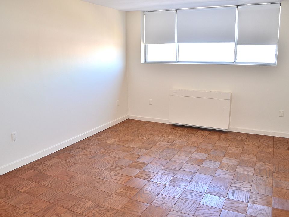 2nd image of 103 Monmouth St #212