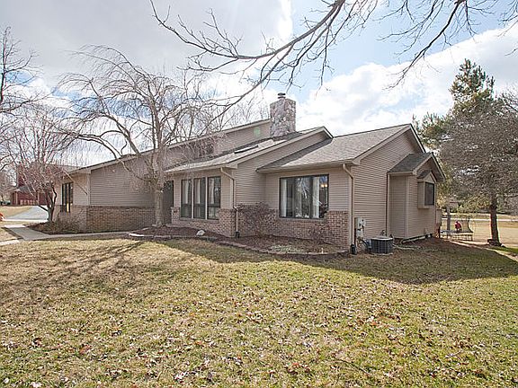 2nd image of 4411 Canterbury Ct