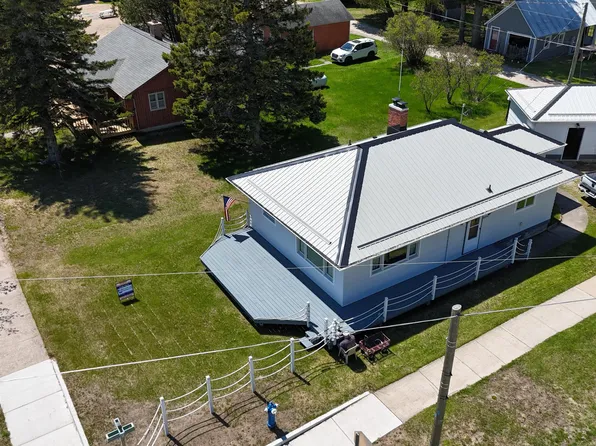 21767 Brazel St, Grand Marais, MI 49839