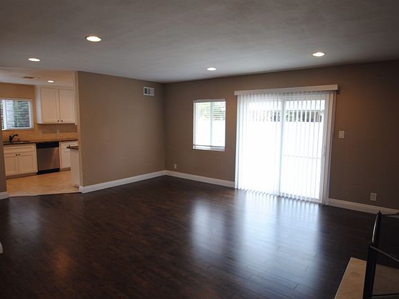 2nd image of 1813 E Arbutus Ave