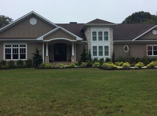 47 Midhampton Ave, Quogue, NY 11959