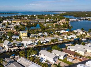 856 Oak St, Fort Myers Beach, FL 33931