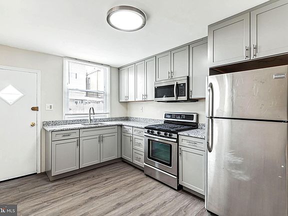 4th image of 3056 Livingston St