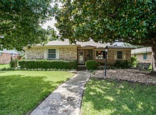 8470 Sweetwood Dr, Dallas, TX 75228