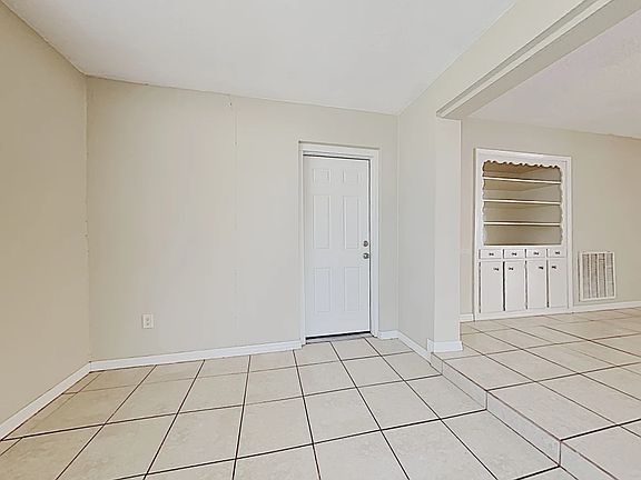 5th image of 1036 S Indian Rocks Rd