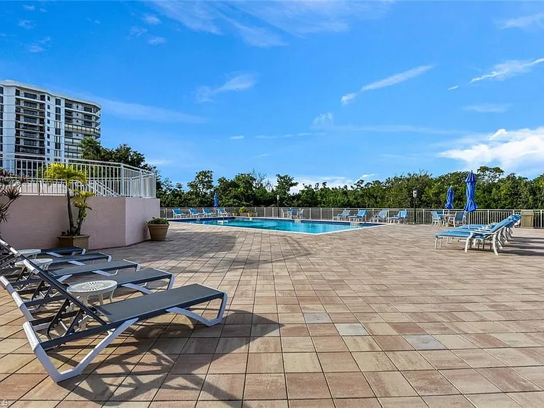 6101 Pelican Bay Blvd #1805 — Photo 28