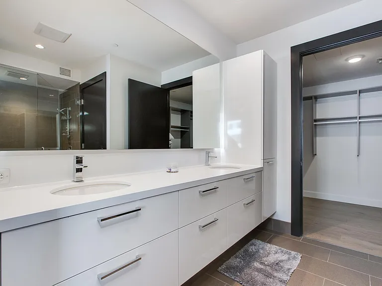 4422 N 75th St #4003 — Photo 14