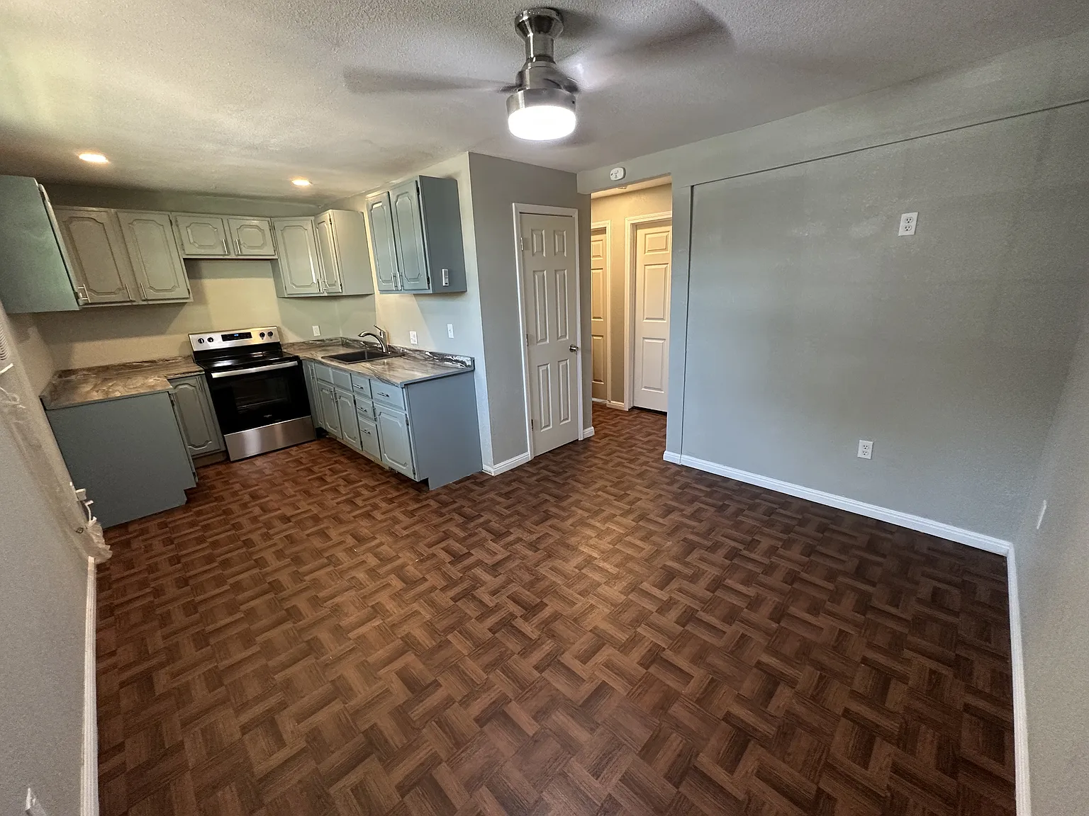 Wortham Dr Spiro - 214 — Photo 3