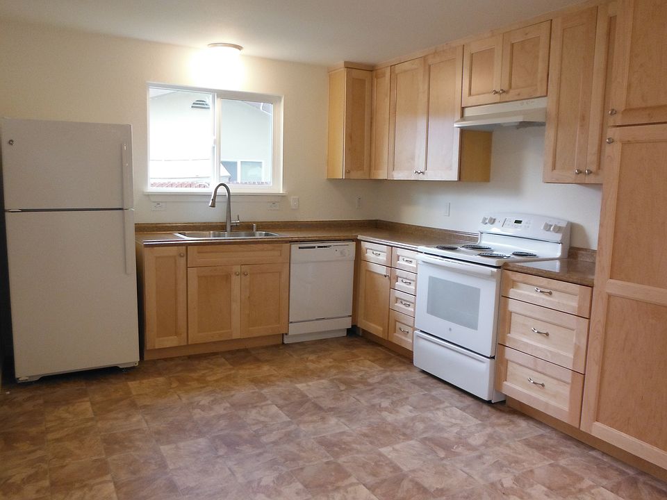 1st image of 3033 Gay Ave