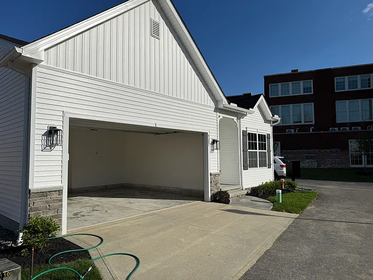 4287 Campus Ct — Photo 2