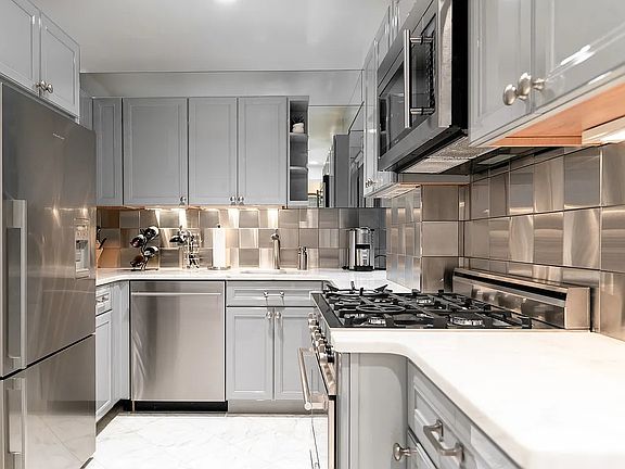 5th image of 444 E 57th St APT 4B