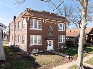 4950 Finkman St, Saint Louis, MO 63109