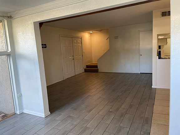 3rd image of 5932 W Golden Ln