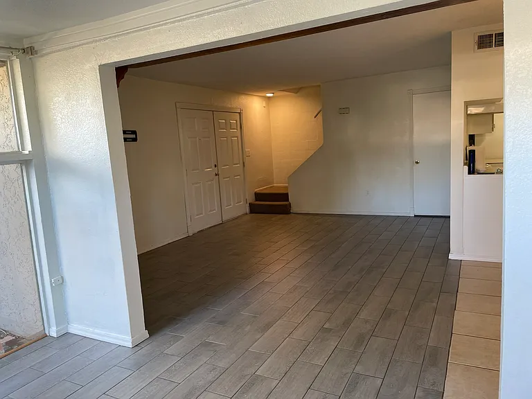 W Golden Ln — Photo 3