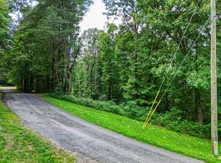 122A New Hope Rd, Ellijay, GA 30540