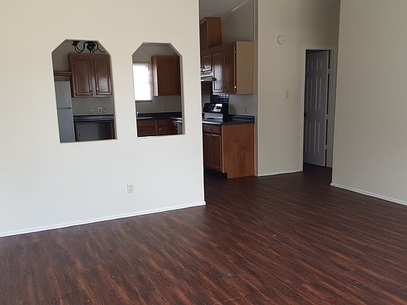 3rd image of 11735 Kingslake Forest Dr